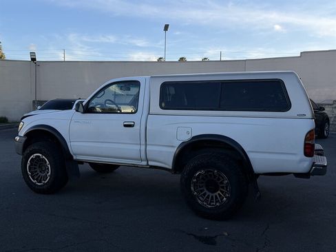 Used 1999 Toyota Tacoma 4x4 Regular Cab image 16