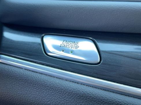Certified 2020 Buick Enclave Essence image 26