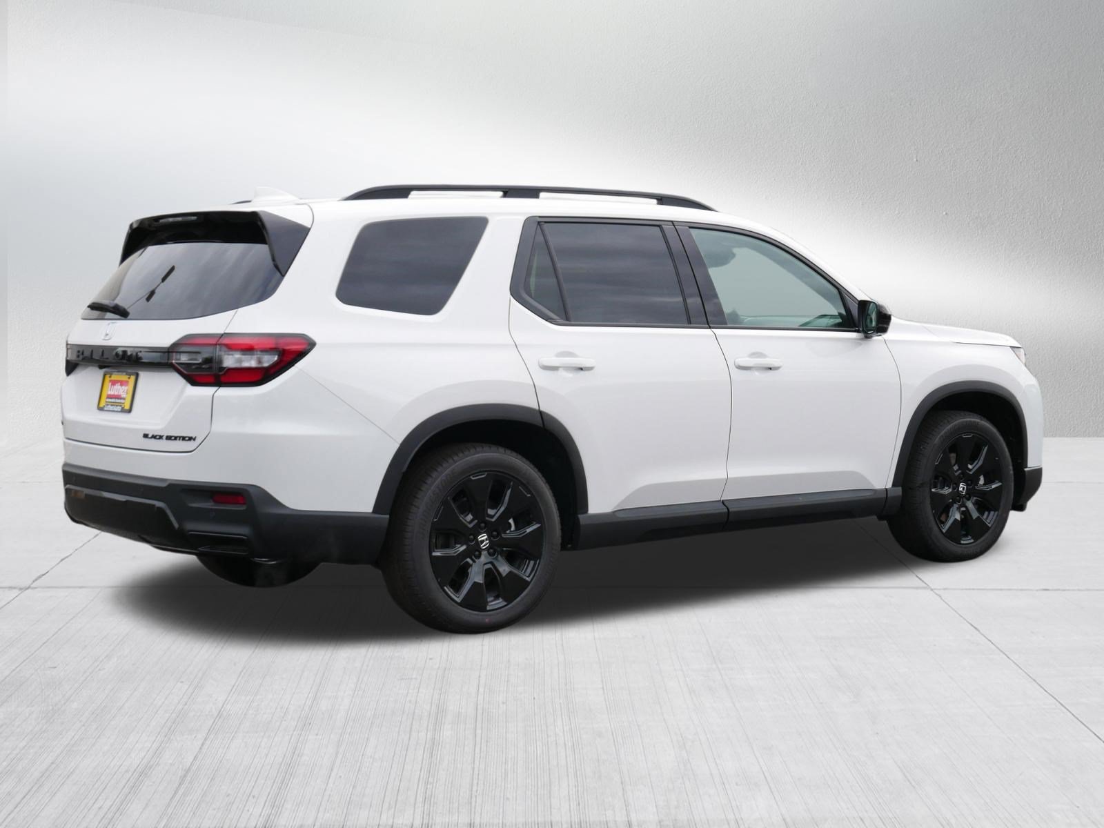 New 2026 Honda Pilot Black Edition image 7