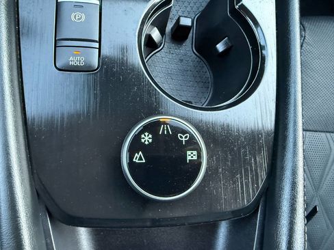 Used 2023 Nissan Rogue Platinum image 50