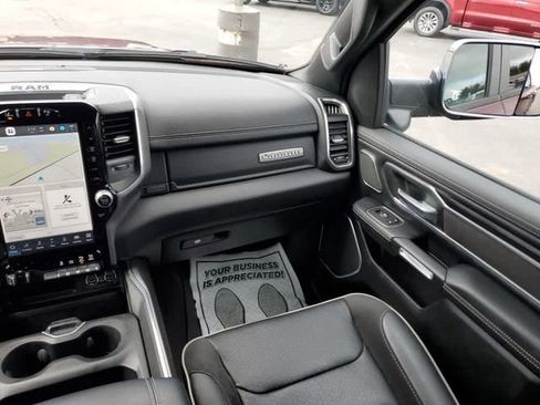 Used 2023 RAM 1500 Laramie AWD/4WD image 15