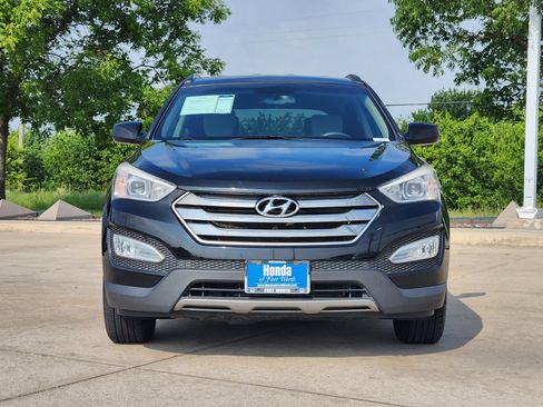 Used 2016 Hyundai Santa Fe Sport w/ Option Group 02 FWD image 2