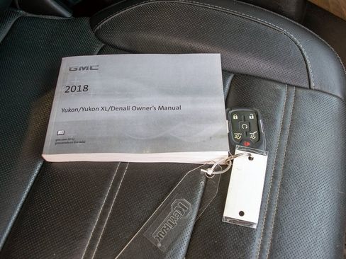 Used 2018 GMC Yukon Denali image 42