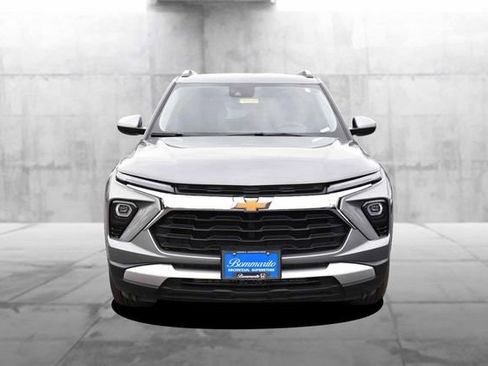 Used 2025 Chevrolet TrailBlazer LT image 4