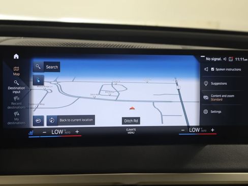 Used 2023 BMW iX xDrive50 w/ Premium Package AWD/4WD image 9