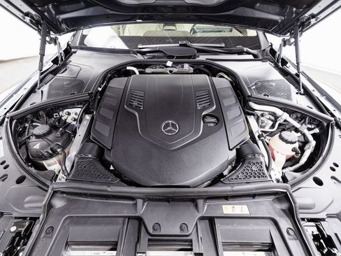 Certified 2024 Mercedes-Benz Maybach S 580 4MATIC image 39