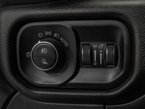 Used 2023 RAM 3500 Laramie AWD/4WD image 28