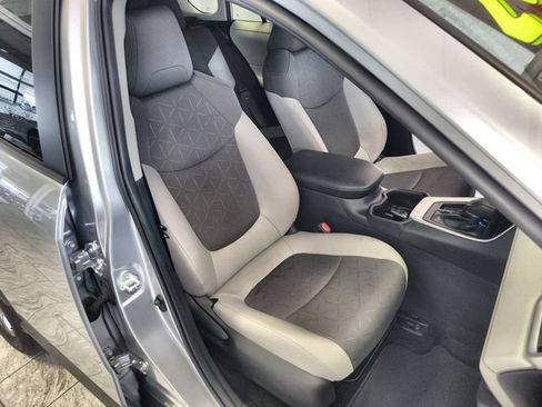 Used 2024 Toyota RAV4 XLE FWD image 24