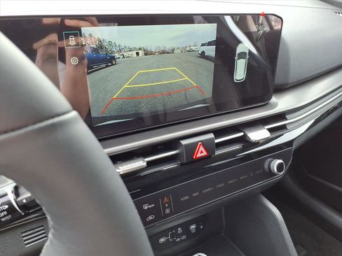 New 2026 Kia Sportage EX image 27