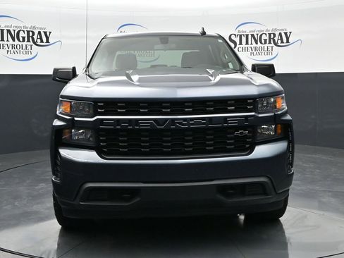Used 2020 Chevrolet Silverado 1500 Custom w/ Custom Value Package image 2