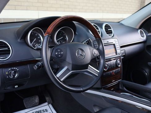 Used 2011 Mercedes-Benz GL 450 4MATIC image 14