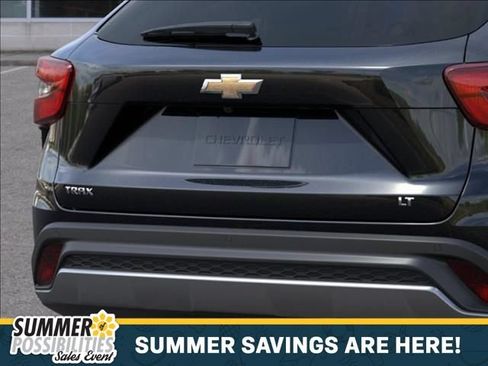 New 2026 Chevrolet Trax LT w/ Driver Confidence Package FWD image 14