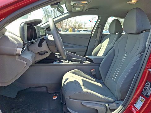 Used 2023 Hyundai Elantra SEL FWD image 14