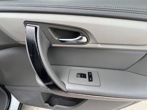 Used 2017 Chevrolet Traverse Premier AWD/4WD image 11