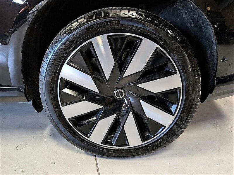 Used 2025 Volvo EX90 Plus AWD/4WD image 14
