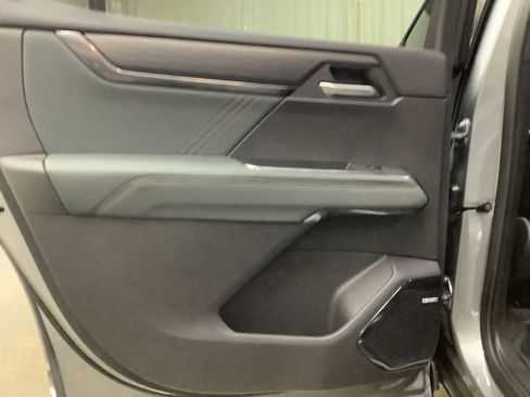 New 2026 GMC Acadia AT4 w/ LPO, All-Weather Package image 12