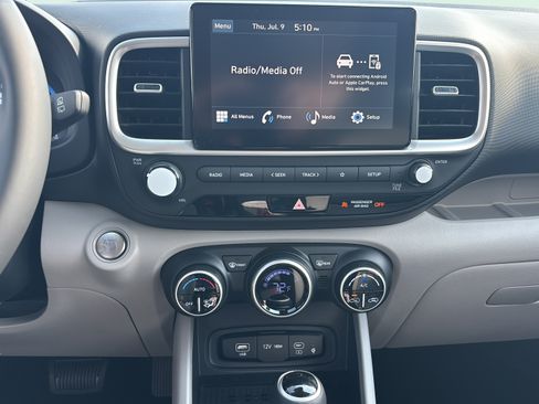 New 2026 Hyundai Venue SEL FWD image 11