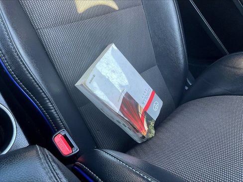 Used 2017 Toyota Corolla SE w/ Carpet Mat Package (TMS) FWD image 32