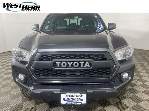Used 2021 Toyota Tacoma TRD Off-Road AWD/4WD image 22