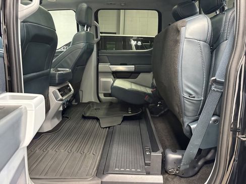 Used 2022 Ford F150 Limited image 19