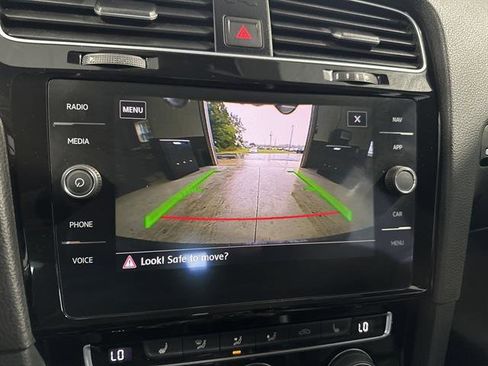 Used 2019 Volkswagen Golf R 4-Door image 25