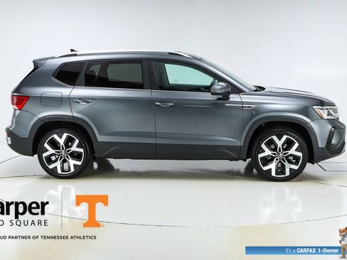 Used 2023 Volkswagen Taos SEL image 48