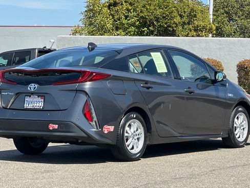 Certified 2017 Toyota Prius Prime Advanced FWD image 2