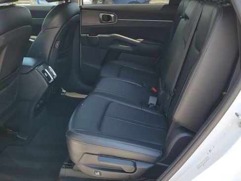 Certified 2023 Kia Sorento S AWD/4WD image 11
