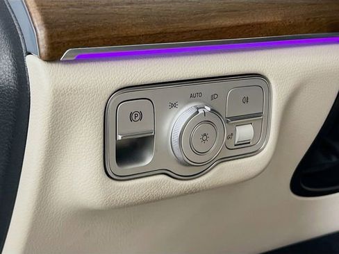 Used 2024 Mercedes-Benz GLE 350 4MATIC image 12