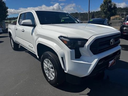 New 2026 Toyota Tacoma SR5 RWD image 3
