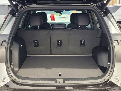 New 2026 GMC Terrain AT4 w/ Technology Package II image 9