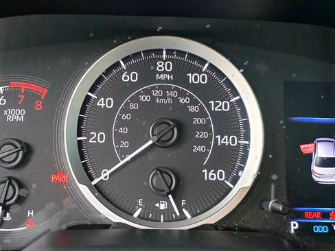 Used 2020 Toyota Corolla LE image 16