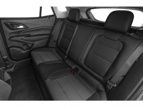 Used 2024 Chevrolet Trax RS w/ Sunroof Package image 17