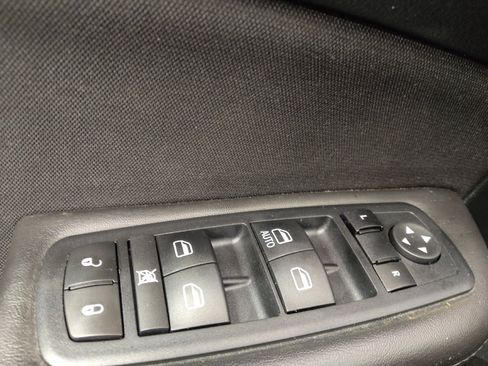 Used 2017 Chrysler 200 LX w/ Touring Convenience Group FWD image 27