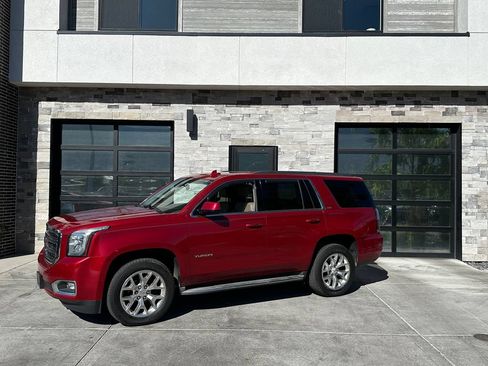 Used 2015 GMC Yukon SLT w/ Open Road Package AWD/4WD image 7
