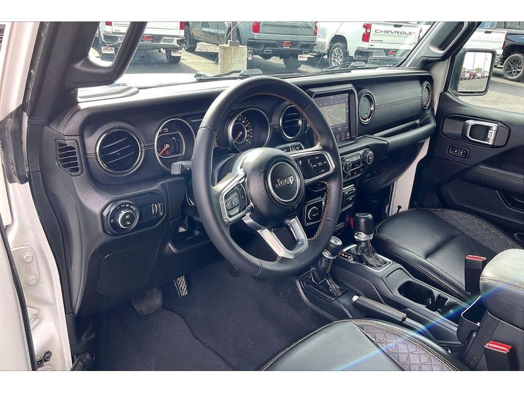 Used 2023 Jeep Gladiator Overland AWD/4WD image 15