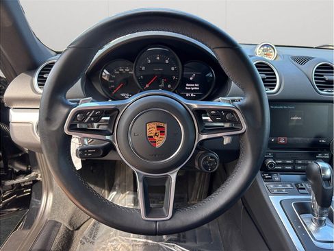 Used 2019 Porsche 718 Cayman RWD image 21