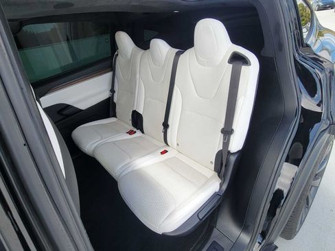 Used 2022 Tesla Model X Plaid AWD/4WD image 16