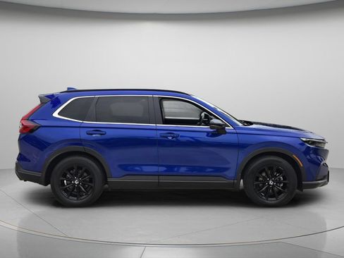 Used 2025 Honda CR-V Sport image 3
