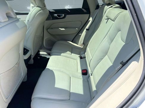 Certified 2023 Volvo XC60 B5 Ultimate AWD/4WD image 14