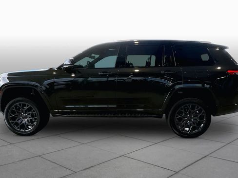Used 2023 Jeep Grand Cherokee L Summit AWD/4WD image 32