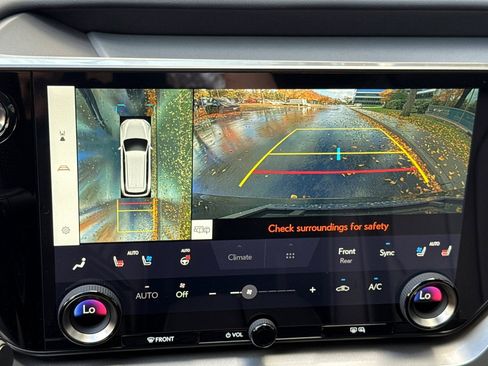 Certified 2025 Lexus TX 500h AWD image 24