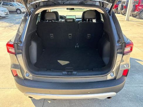 Certified 2025 Ford Escape Platinum w/ Premium Technology Package image 30