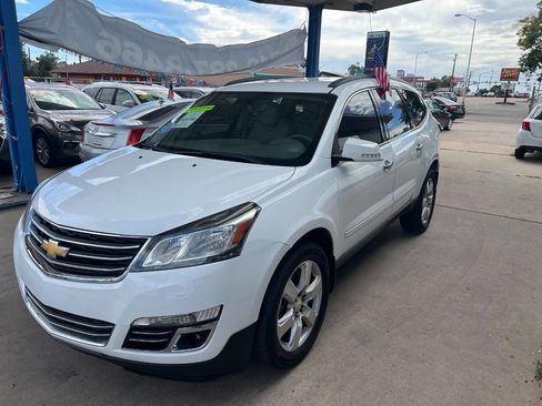 Used 2017 Chevrolet Traverse Premier AWD/4WD image 3