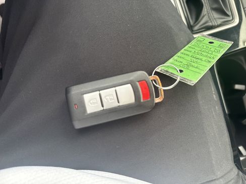 Used 2023 Mitsubishi Eclipse Cross SE image 29