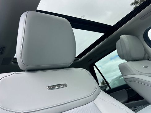 New 2026 Ford Expedition Max Platinum image 23