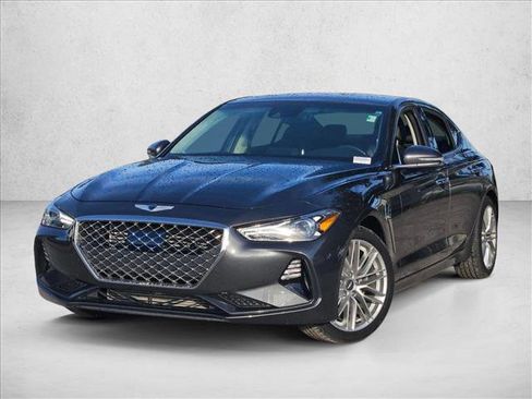 Used 2021 Genesis G70 2.0T image 1