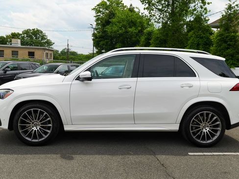 Used 2025 Mercedes-Benz GLE 450e 4MATIC image 4