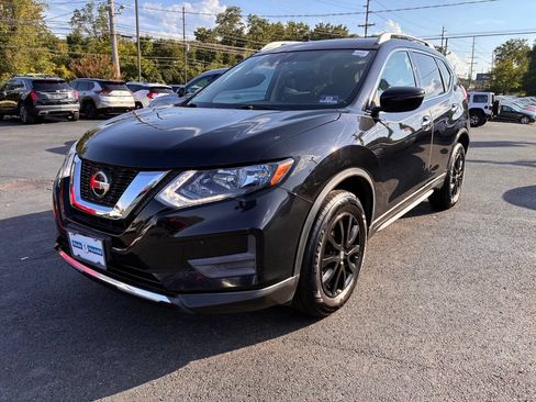 Used 2019 Nissan Rogue SV AWD/4WD image 3