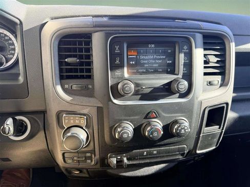 Used 2018 RAM 1500 Express w/ Black Ram 1500 Express Group image 40